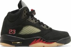 WMNS Air Jordan 5 Retro "GORE-TEX/OFF NOIR"