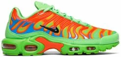 Nike Air Max Plus TN "SUPREME/MEAN GREEN"