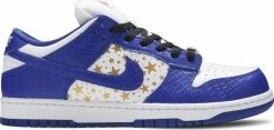 Nike SB Dunk Low OG QS "SUPREME STARS HYPER BLUE"